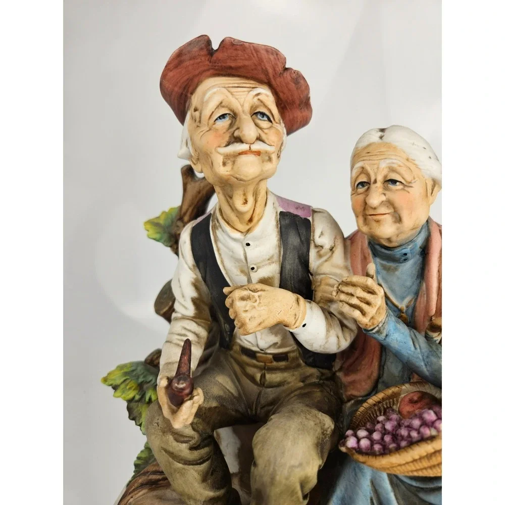 Vintage Couple Figurine Rustic Village‎ Bench Scene Cottage Decor